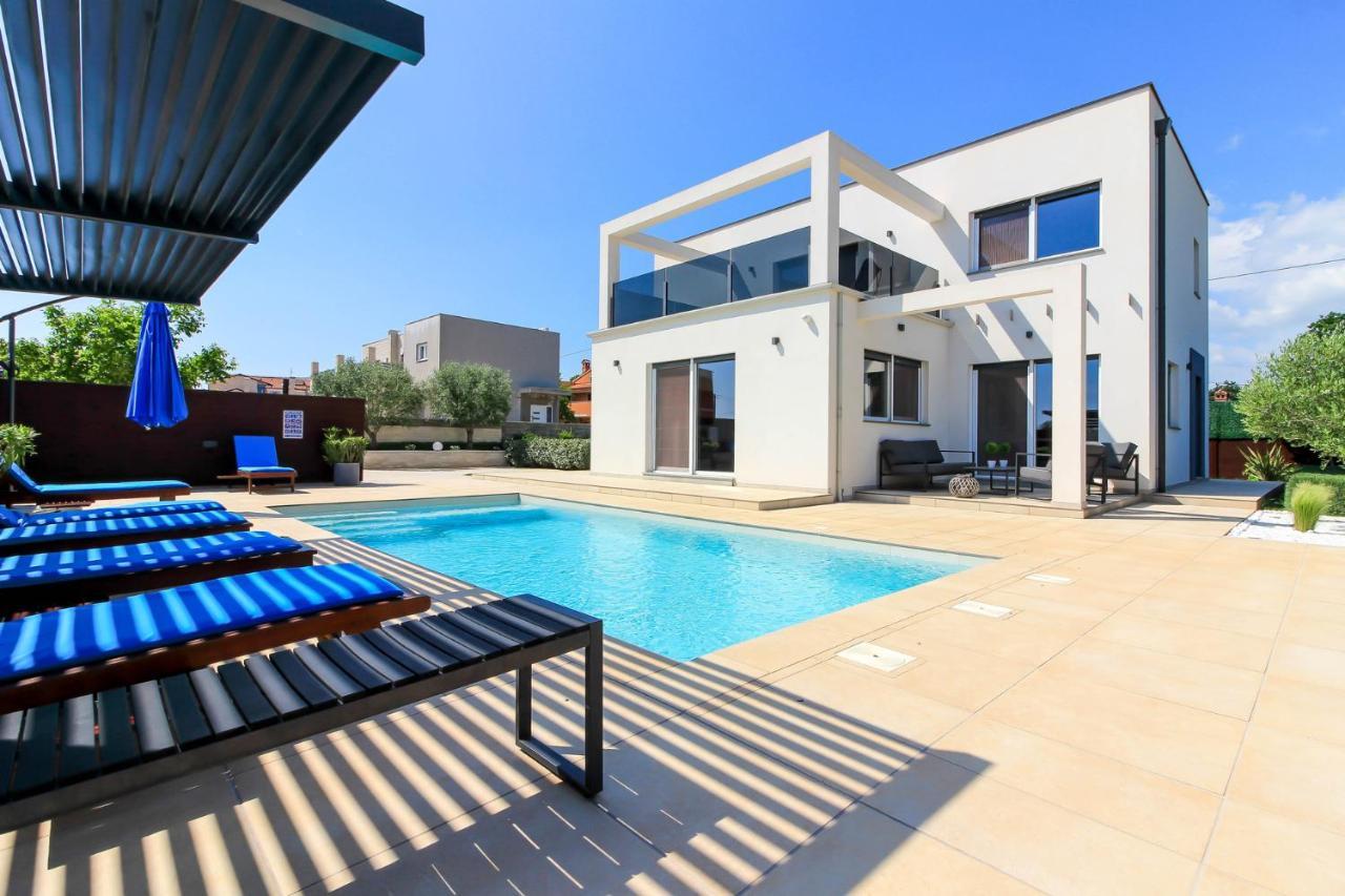 Modern Villa Nerina With Private Pool Near Pula Exterior foto