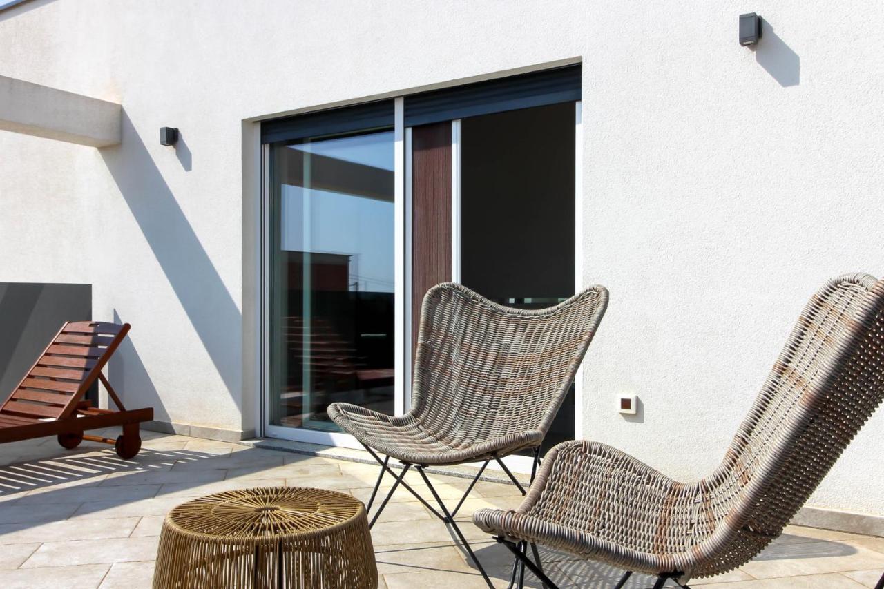 Modern Villa Nerina With Private Pool Near Pula Exterior foto